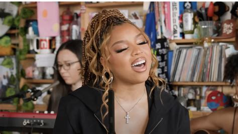 chloe tiny|Chlöe Performs 'In Pieces' For NPR's 'Tiny Desk' Concert Series .